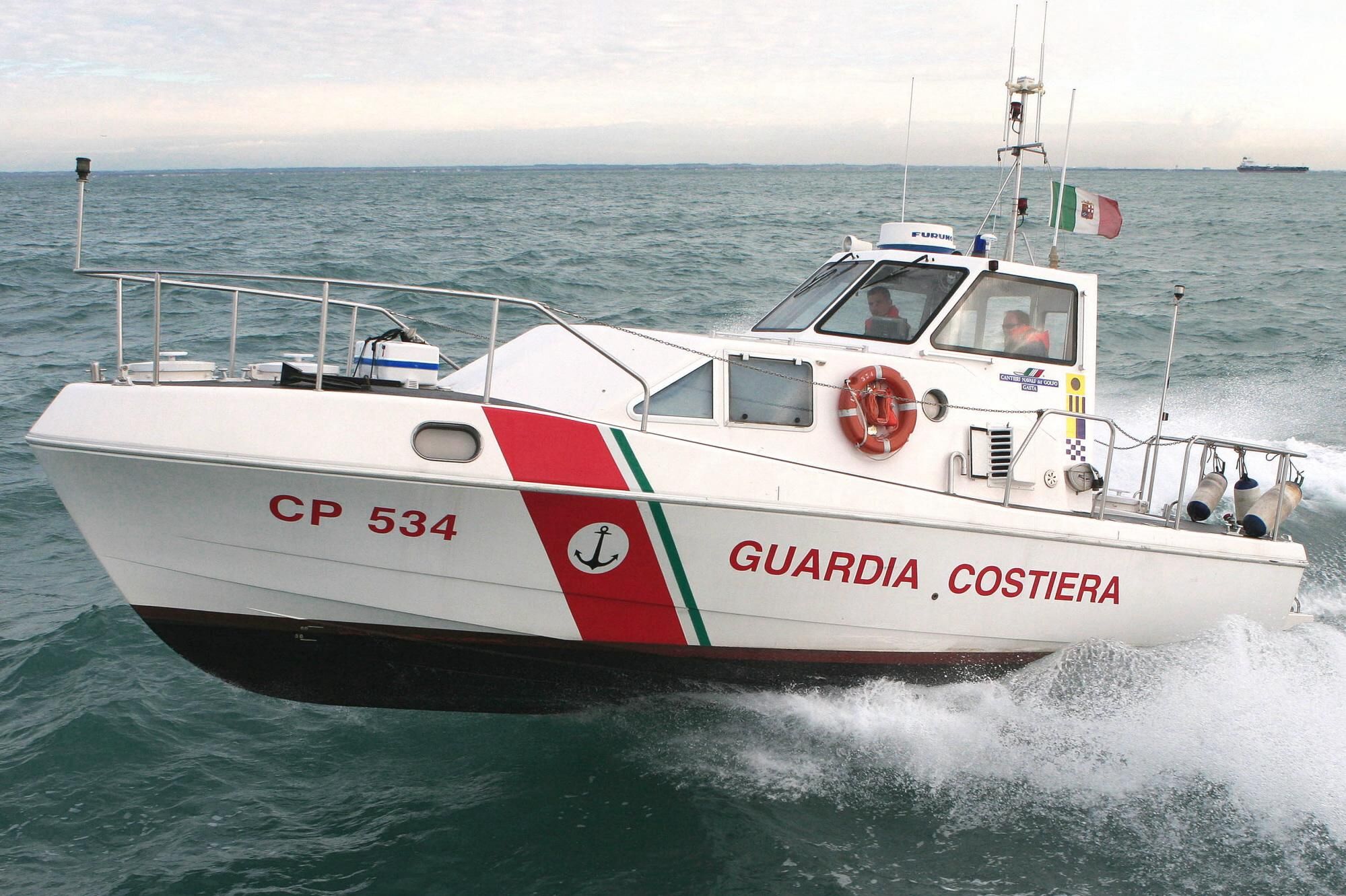 Ventimiglia, cade da acquascooter e finisce sotto il motoscafo guidato dal figlio: morto