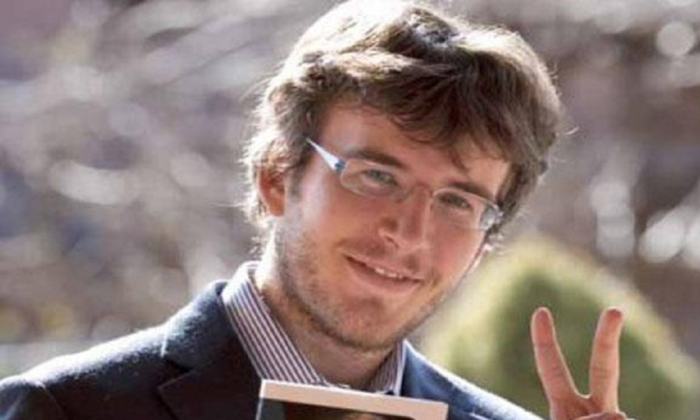 Attentato Barcellona, Diego Fusaro: "Strano che i terroristi non uccidano mai i pezzi grossi dell'occidente"