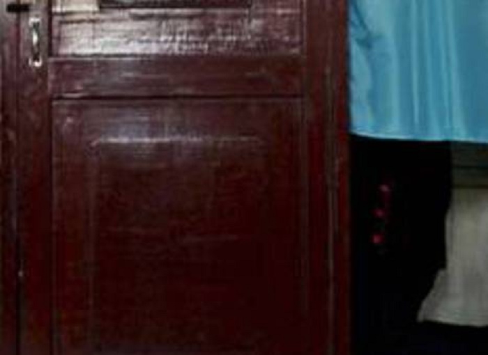 Don Andrea Contin non si dimette e chiede di essere giudicato dal Vaticano per le orge in canonica