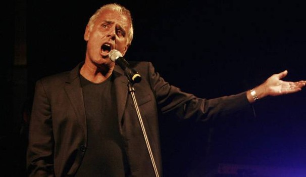 Teo Teocoli: "Quando mandai al diavolo Berlusconi..."