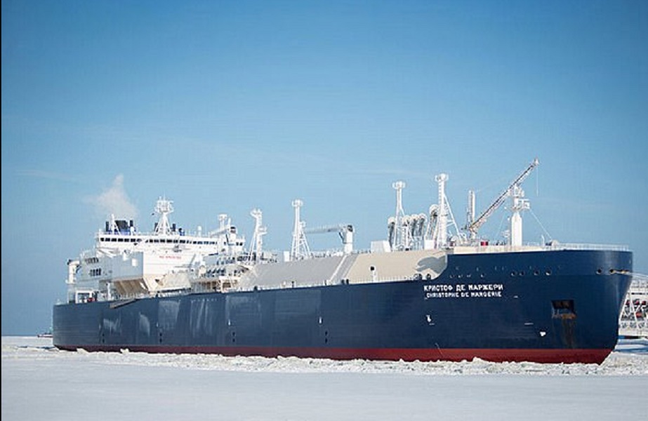 Le foto della nave russa che ha attraverrsato l'Artico senza rompighiaccio