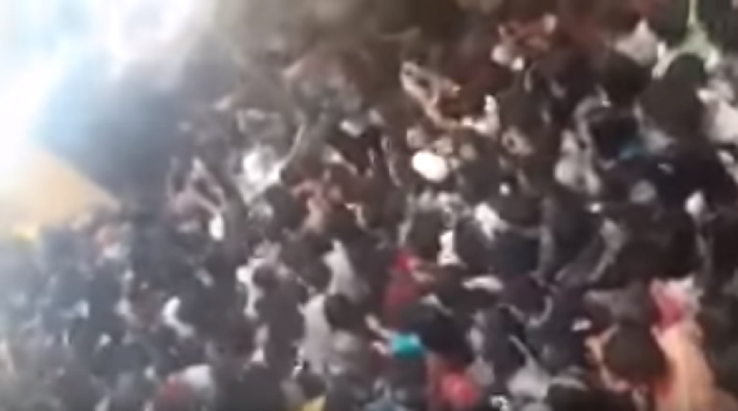 Filippine, "solo per oggi panino a soli 13 centesimi": ecco cosa accade fuori dal fast food