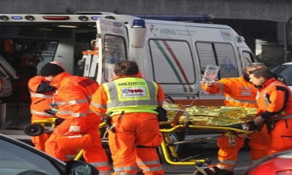 Pescara: scontro Tir-auto, tre morti sulla Bologna-Taranto