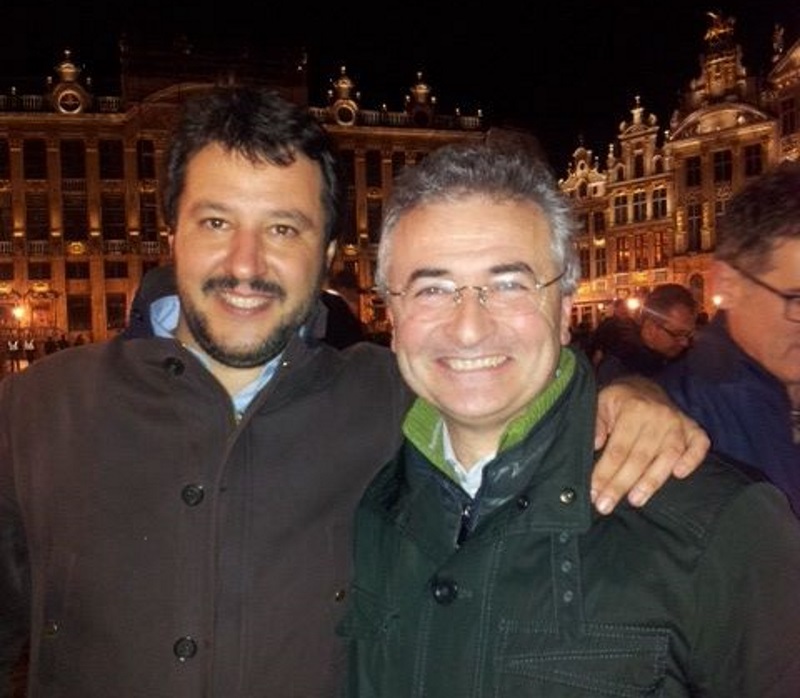 Palazzago, sindaco leghista: "Multa a chi ospita migranti senza informare il Comune"