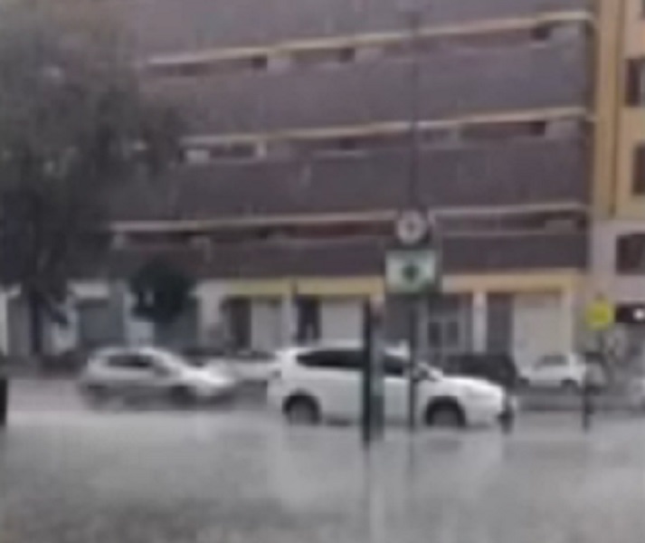 Maltempo Nord Italia, violenta grandinata a Milano