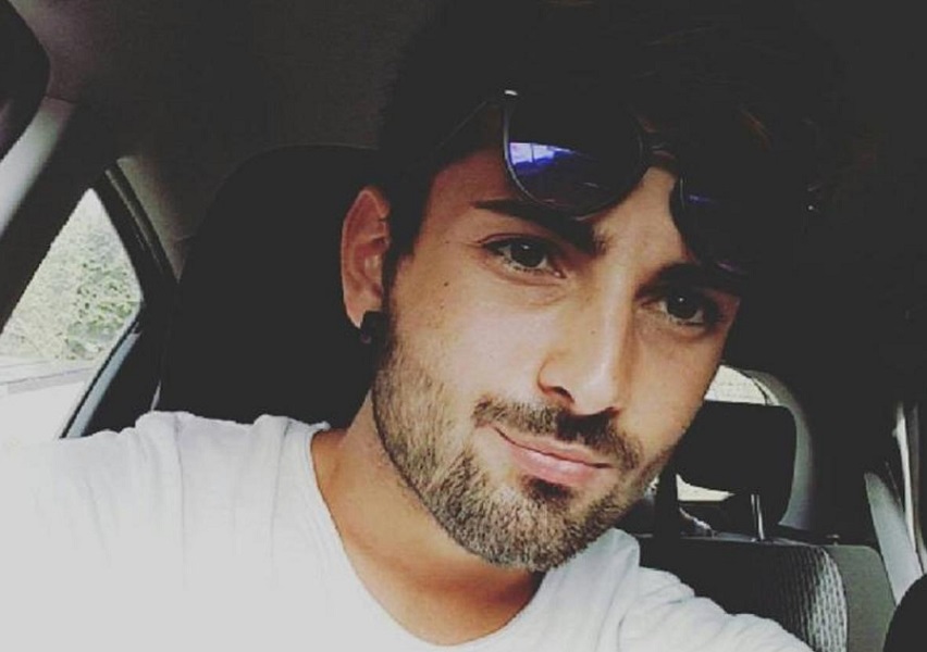 È morto dopo un'aggressione in una discoteca a Lloret de Mar: la vittima è un italiano di 22 anni, come reso noto dalla polizia catalana che indaga per omicidio. Secondo le prime indicazioni fornite dalla polizia locale il nome della vittima sarebbe Niccolò Ciatti, originario di Scandicci