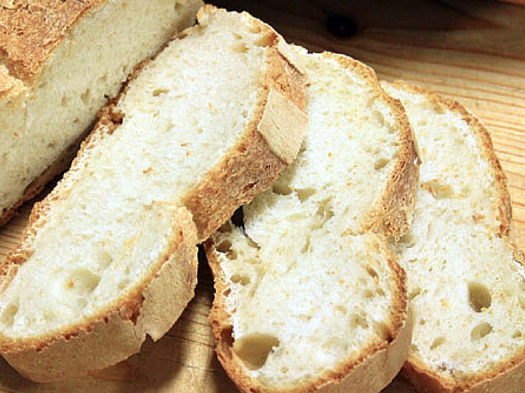 Pane, come tagliarlo? I consigli per avere delle fette perfette