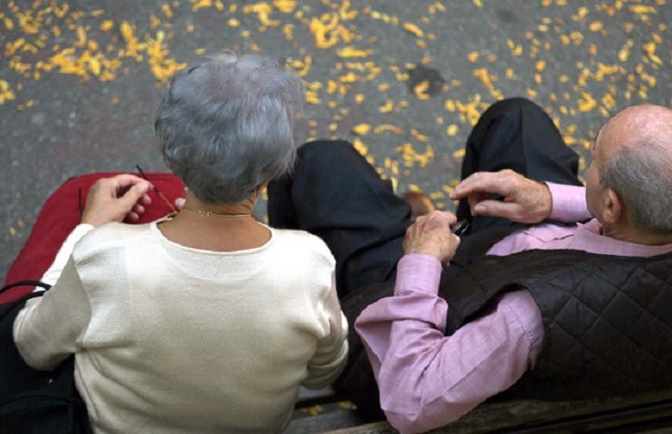 Pensioni: se non scatta l'adeguamento alla speranza di vita, rischio assegni più bassi