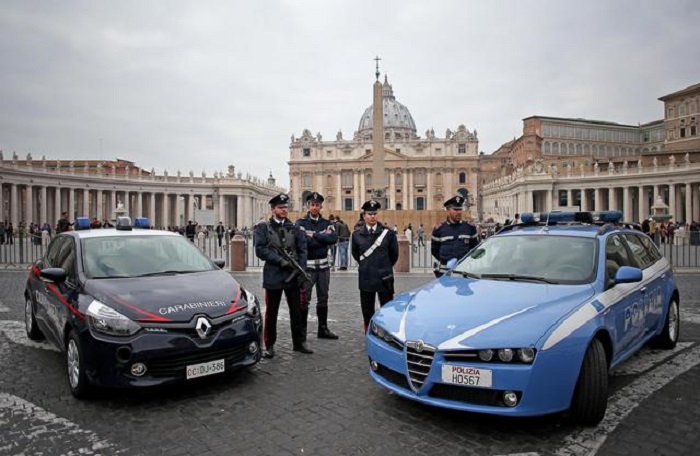 Polizia nei capoluoghi, carabinieri in provincia: idea di Minniti per la ripartizione delle forze dell'ordine