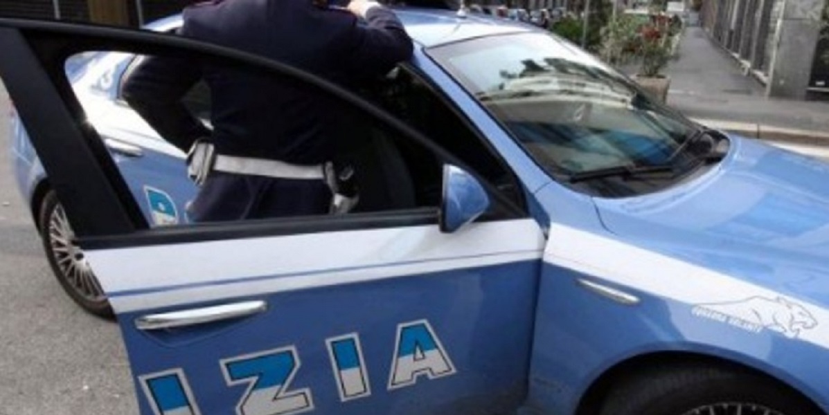 Molesta bimbi in piscina a Pescara: i genitori lo picchiano