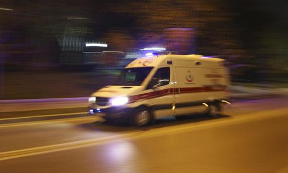 Turchia, autobus si schianta contro un pilastro di un ponte stradale: 5 morti