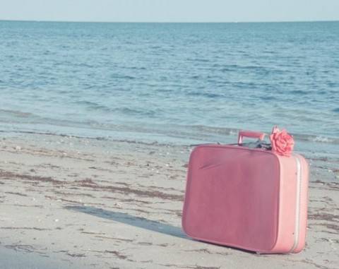 Papà separato nasconde figlia di 6 anni nella valigia per la crociera senza l'ok di mamma