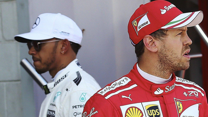 Lewis Hamilton: "Vettel chiamò la Mercedes...". Il retroscena che infiamma Monza