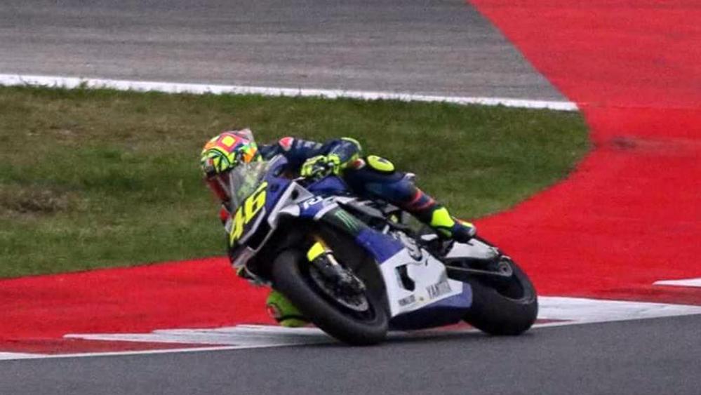 Valentino Rossi in pista a Misano, il Dottore ci prova per Aragon