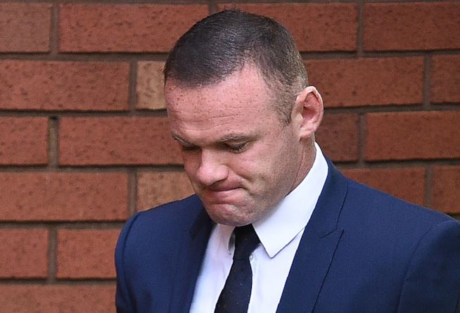 Wayne Rooney, patente ritirata e servizi sociali: "Chiedo scusa a tutti"