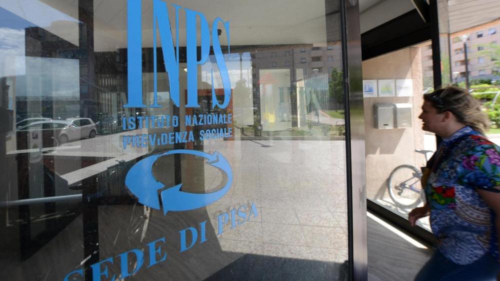 Pensioni, dal 2018 donne come gli uomini: l’età più alta nell’Ue