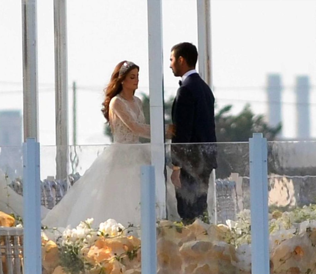 Renée Sutton ed Eliot Cohen, nozze da sogno a Monopoli: cavalli, giochi di fuoco e Lady Gaga