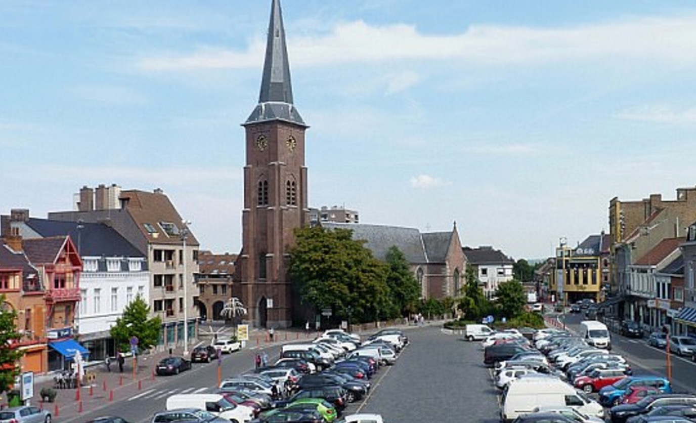 Belgio, sindaco Alfred Gadenne sgozzato al cimitero. Vendetta di un diciottenne?