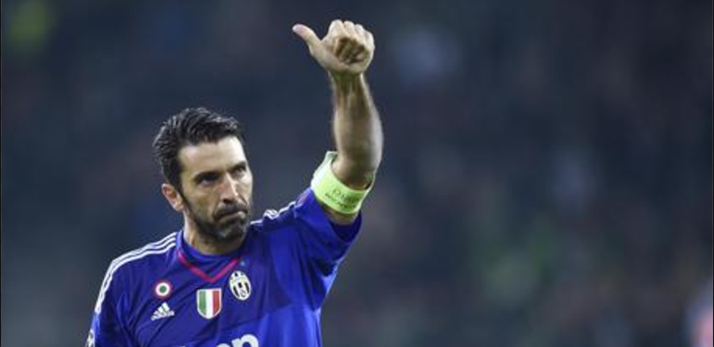 Buffon: "Messi e Cristiano Ronaldo, in Italia non percepiamo la loro forza"