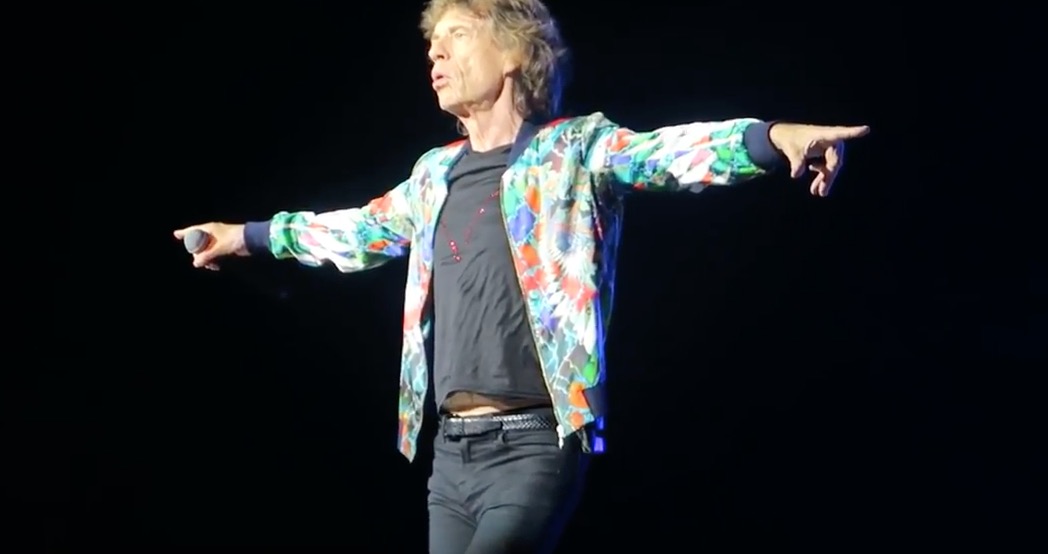 YOUTUBE Rolling Stones a Lucca, Mick Jagger parla italiano: "Siete ganzissimi"