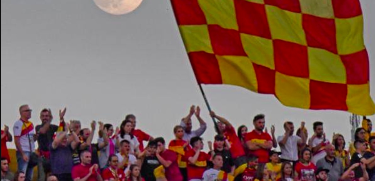 Benevento, la Curva minaccia: “Bandiere Inter solo nel settore ospiti, altrimenti reagiremo”