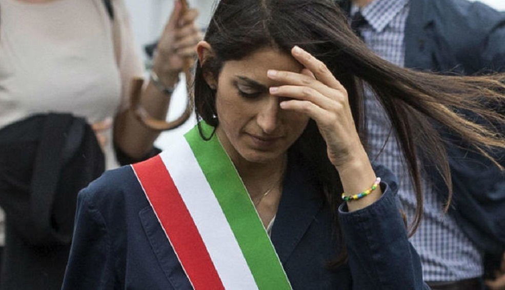Raggi-M5s, conti sballati per il governo di Roma. Tecnici bocciano il bilancio: "Cifre false"