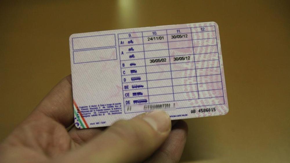 Patente, dal 6 ottobre nessun divieto per chi ha malattie del sangue