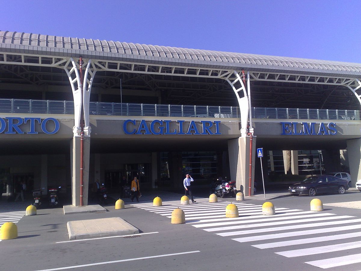 Sardegna, turisti tedeschi con due stalattiti in valigia: multa da 1.700 euro e denuncia