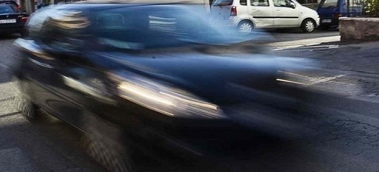 Fermano auto in corsa per folli selfie: la pericolosa moda tra Costabissara e Creazzo