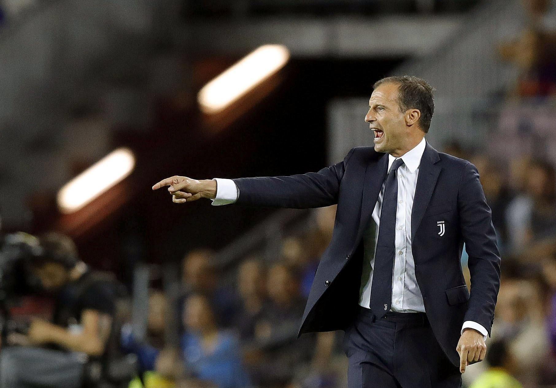 Allegri: "Higuain? A volte sbuffa e abbassa troppo la testa..."