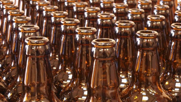 Vuoto a rendere: lattine, bottiglie di vetro da 0,20 a 1,5 litri, dove c'è il simbolo ti ridanno fino a 30 centesimi