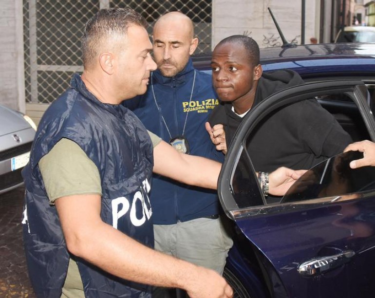 Stupri Rimini, Gip: "Guerlin Butung malvagio, così ha scatenato il branco"