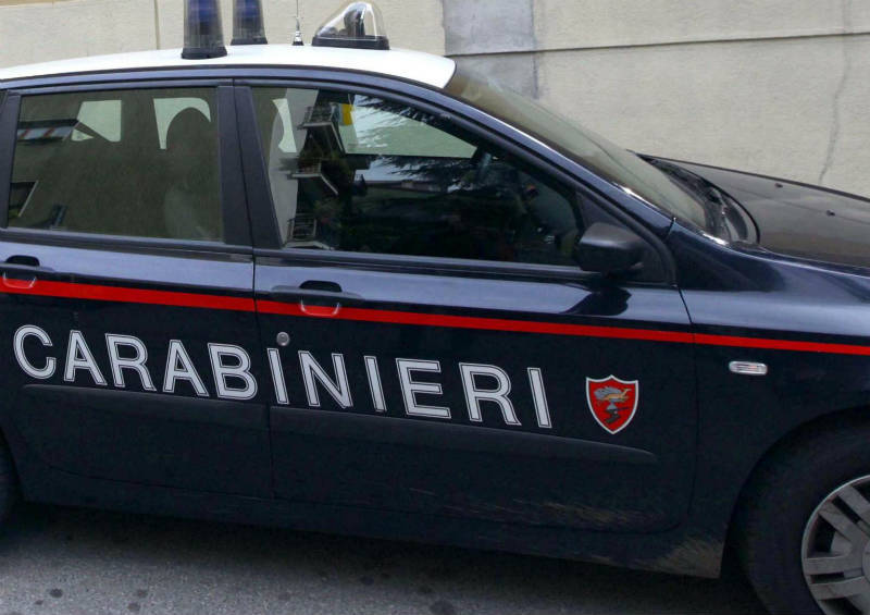 Udine, rubano 60mila euro in 50 colpi: soldi spesi al night, arrestati 4 rom
