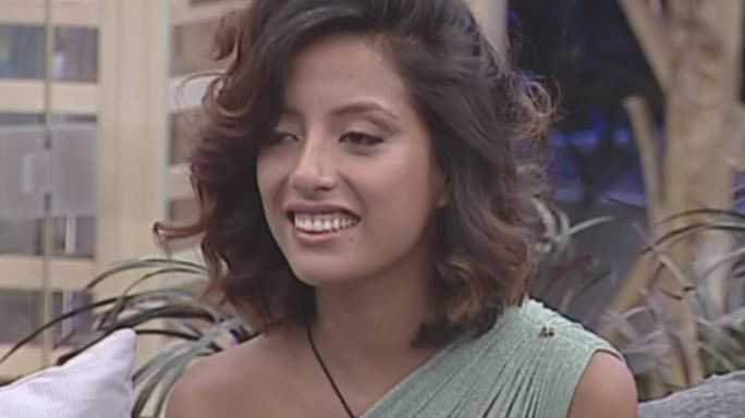 Grande Fratello Vip 2: Carla Cruz e la storia d'amore con Simone Rugiati