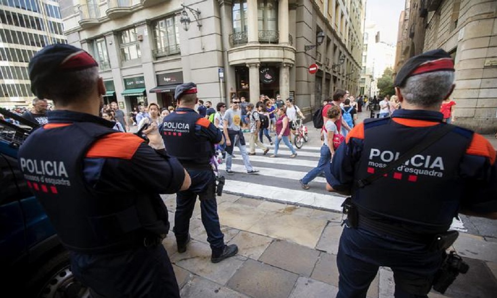 Referendum Catalogna, la procura spagnola: recintare i seggi elettorali