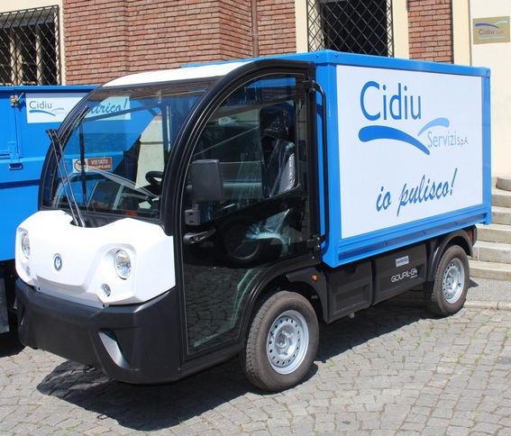 Torino. Prende gioco dalla spazzatura: licenziata per furto dall'azienda dei rifiuti