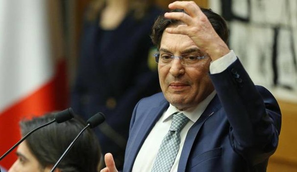 Elezioni Sicilia, Crocetta vede Renzi: verso il ritiro della candidatura