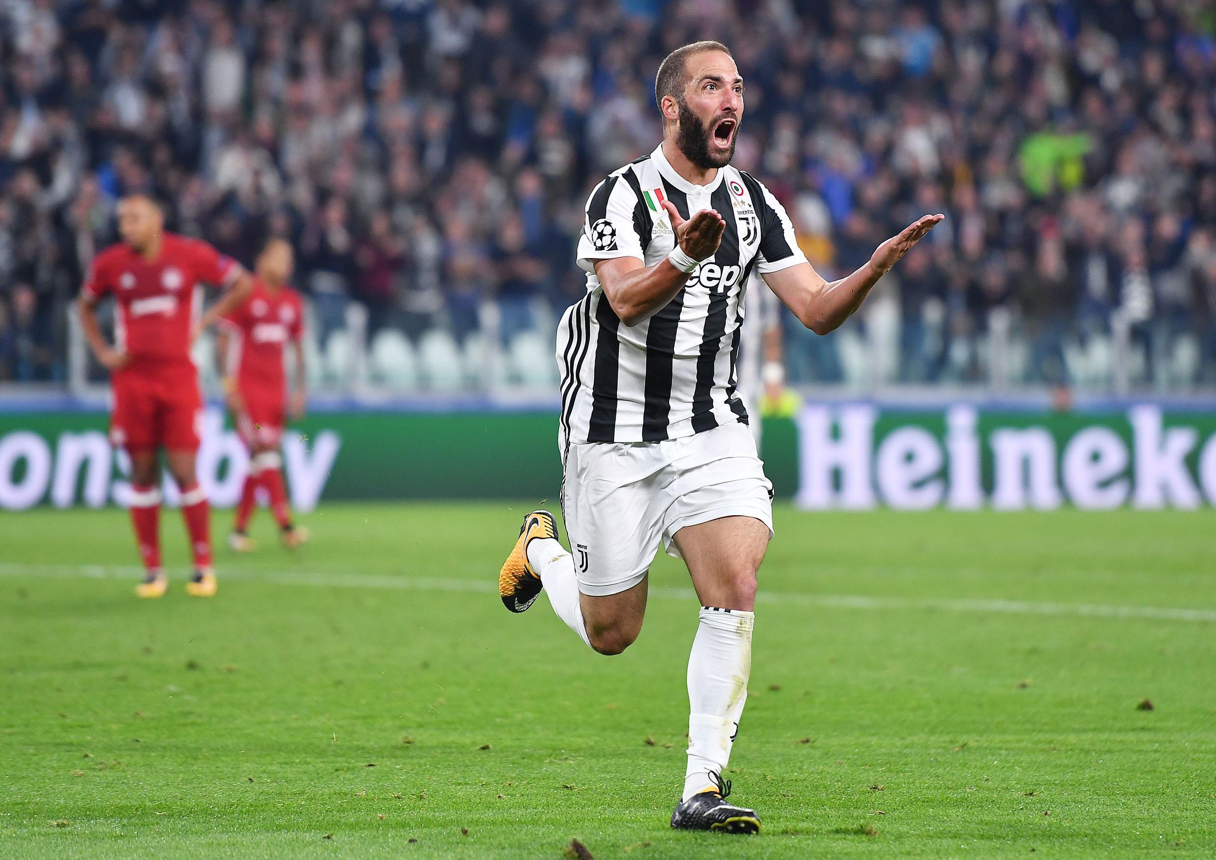 Champions, Higuain stende l'Olympiacos: Juventus torna in corsa