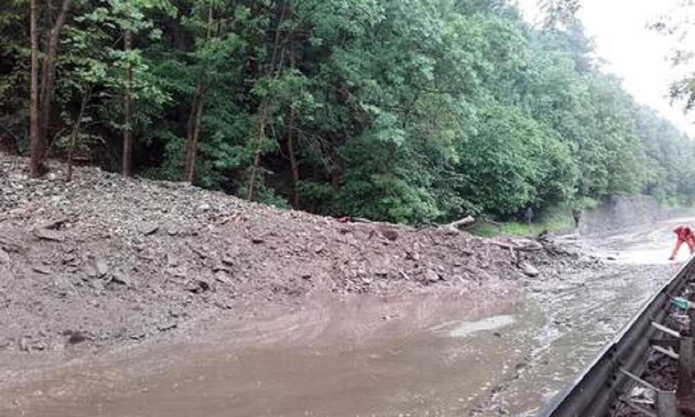 Russia, frana nella zona montuosa dell'Elbrus: 300 turisti bloccati