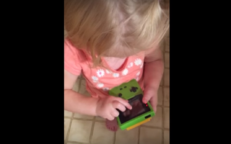 Game Boy, la piccola prova a giocarci ma...