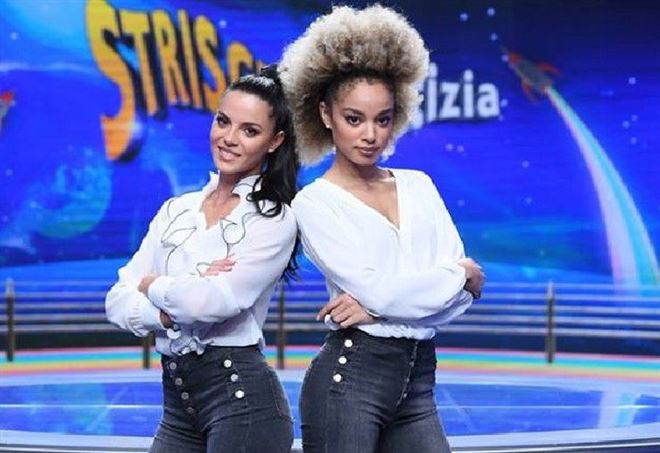 Shaila Gatta, nuova Velina di Striscia la Notizia: il balletto a luci rosse a Ciao Darwin