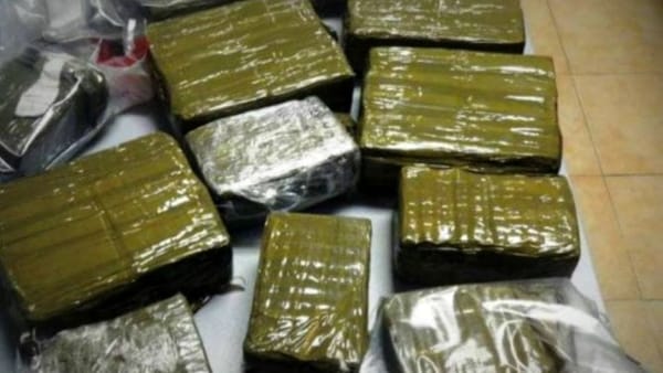 Bergamo, in auto con 240 chili di hashish, arrestato: "È un favore per un amico"