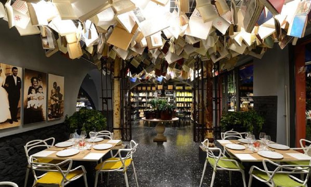 Savona, gli albergatori: "I giovani italiani? Rifiutano il posto per avere il week end libero"