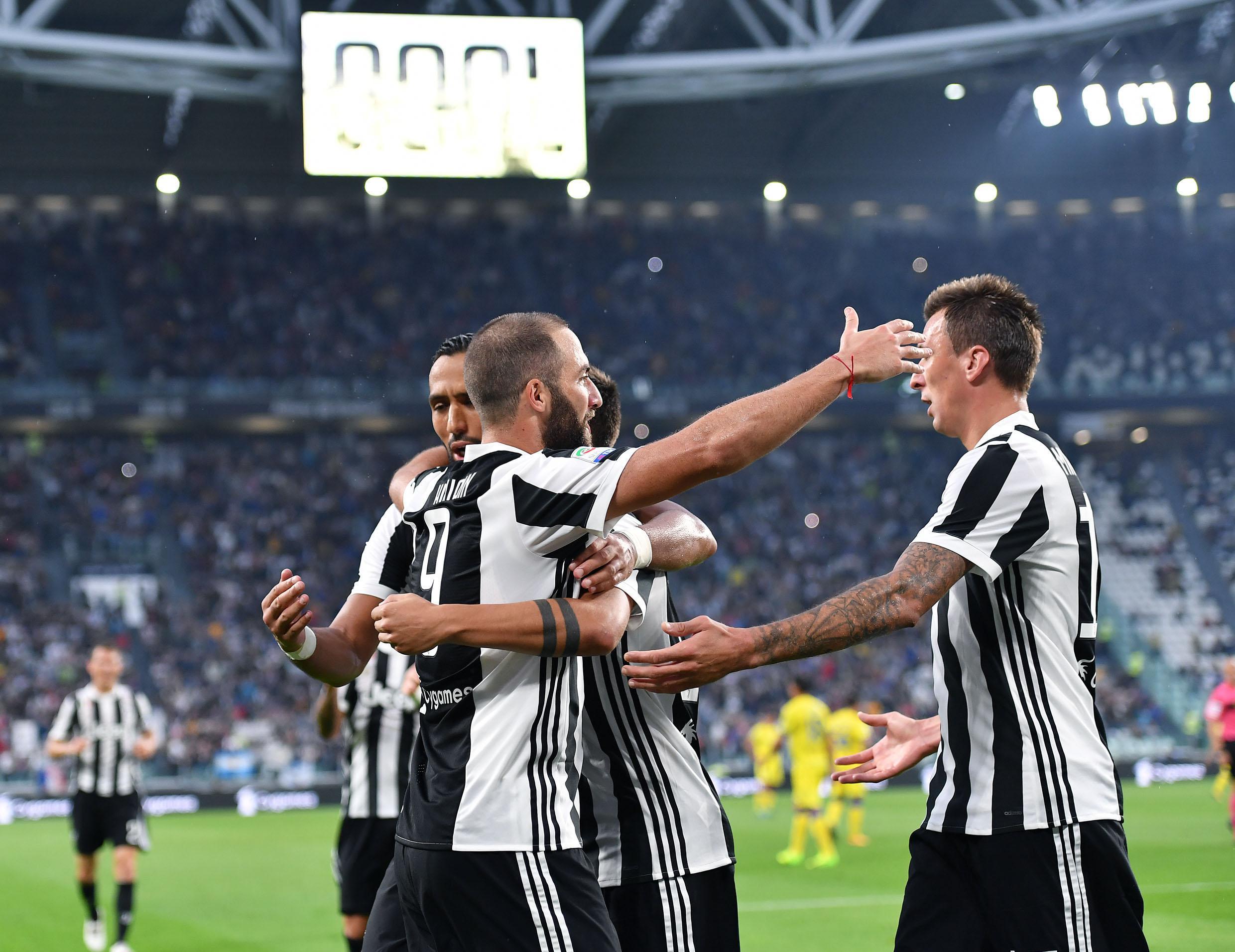 Tutto facile per la Juve, 3-0 al Chievo con Dybala e Higuain show