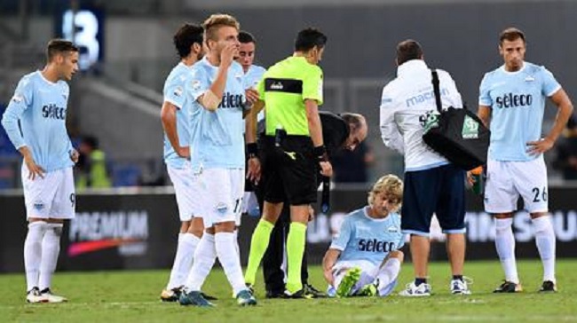 Lazio in emergenza: in difesa è rimasto solo Radu, ko Basta, Bastos e De Vrij