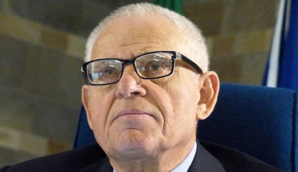 Edward Luttwak: "Papa Francesco conta più del premier in Italia"