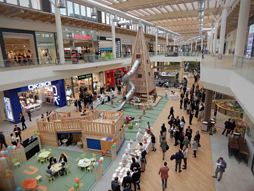 Isis pronto a colpire il centro commerciale di Arese (Milano)