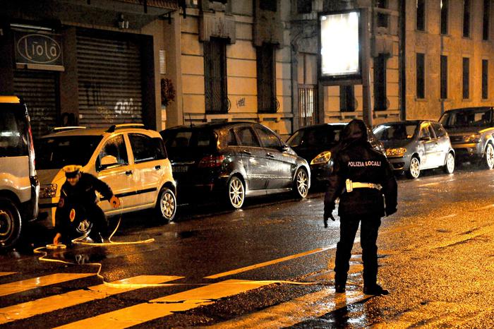 Milano: donna investita da uno scooter, stava attraversando sulle strisce
