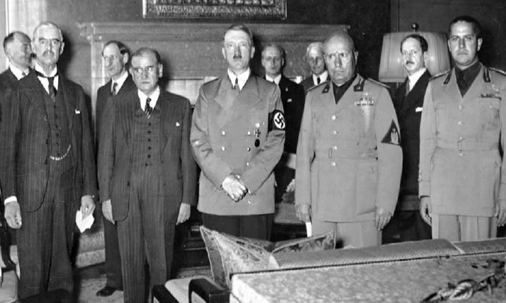 Monaco 1938, la tesi dello scrittore Harris: "Altro che disastro, fu un successo di Chamberlain"