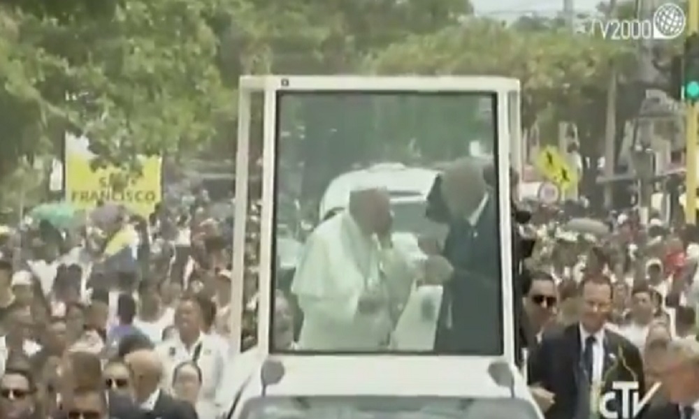 Papa Francesco (foto Ansa)